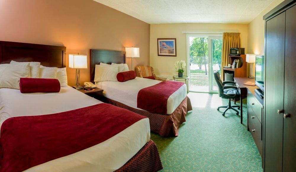University Inn Academic Suites Orono エクステリア 写真